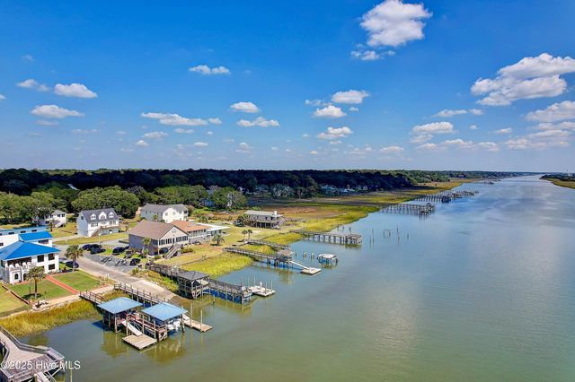 2773 Pirate Lane SW, Supply, NC 28462