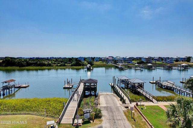 2773 Pirate Lane SW, Supply, NC 28462