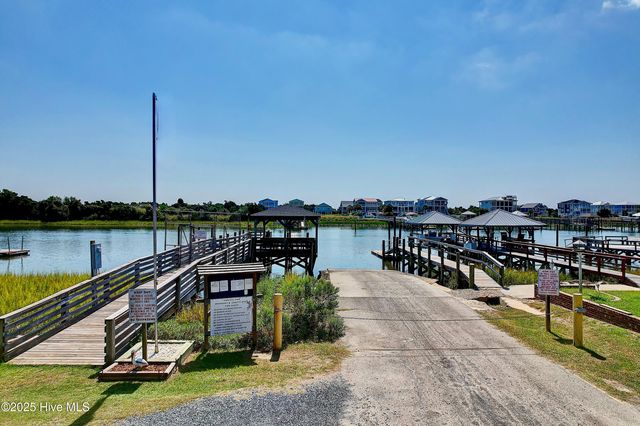 2773 Pirate Lane SW, Supply, NC 28462