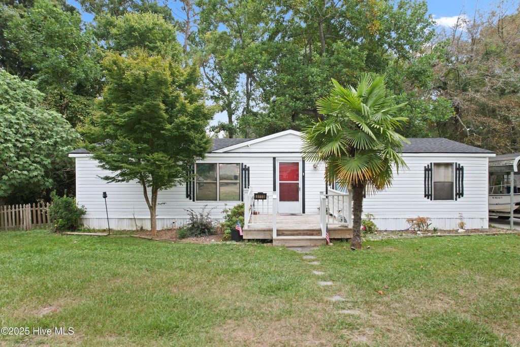 2773 Pirate Lane SW, Supply, NC 28462