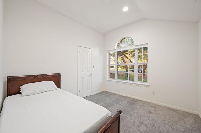 5613 Lomita Verde CIR, Austin, TX 78749