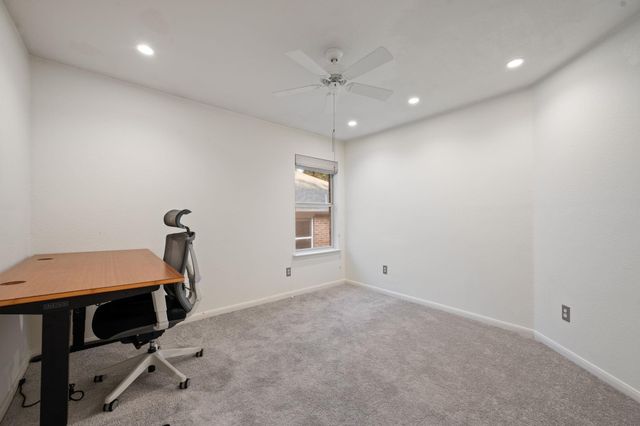 5613 Lomita Verde CIR, Austin, TX 78749