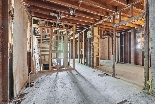 462 E Suttenfield Street, Fort Wayne, IN 46803