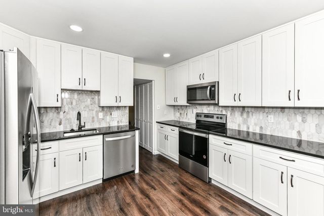 1179 DUBLIN PL, Herndon, VA 20170