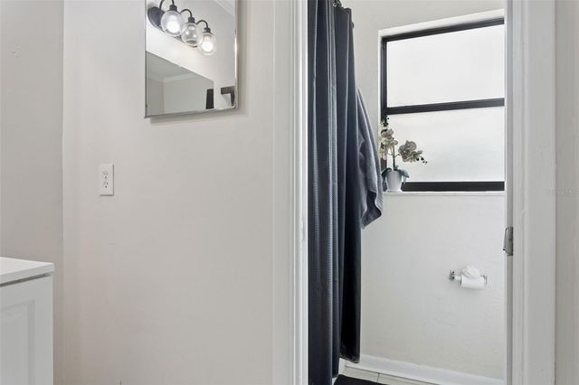 11116 N 19TH STREET, Tampa, FL 33612