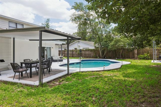11116 N 19TH STREET, Tampa, FL 33612