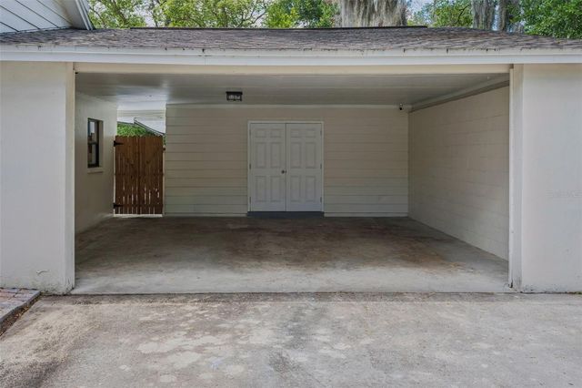 11116 N 19TH STREET, Tampa, FL 33612
