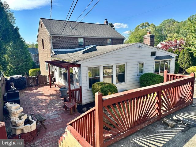 293 FRIENDSHIP RD, Drexel Hill, PA 19026