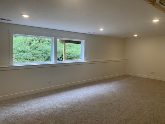 12573 Riverton Road, Grand Haven, MI 49417
