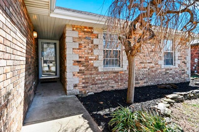 206 N Hightower Avenue, Nixa, MO 65714