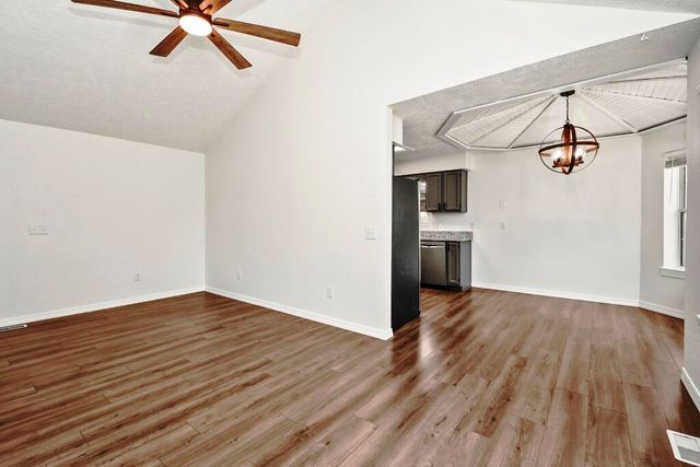 206 N Hightower Avenue, Nixa, MO 65714