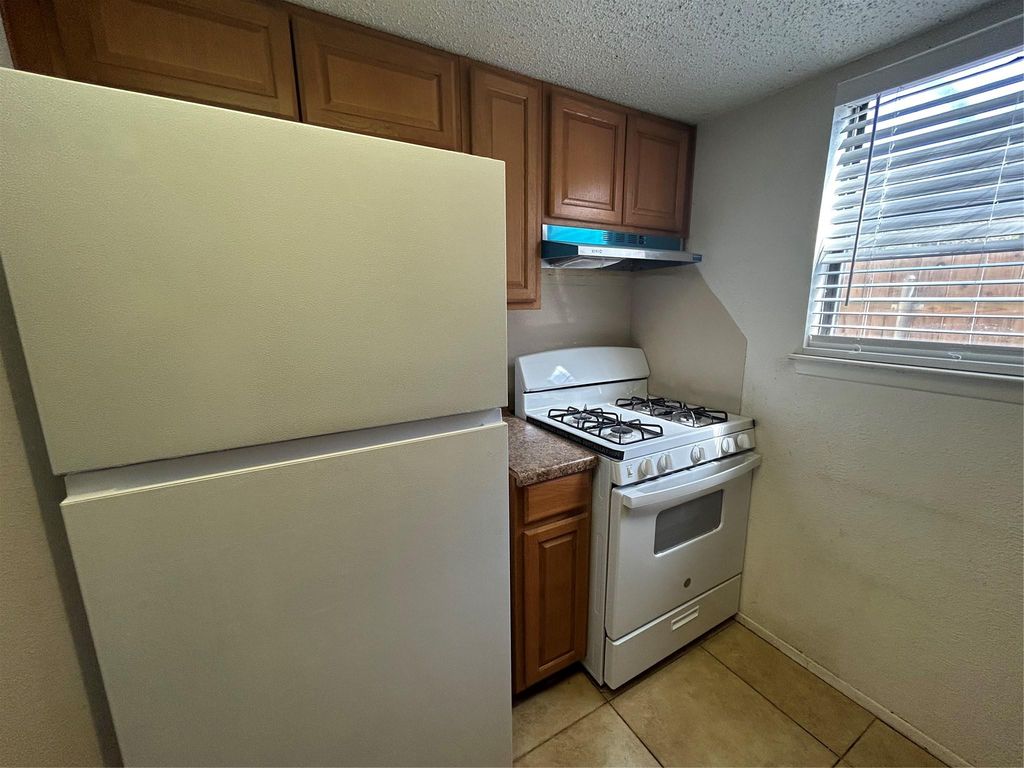 12415 Deer Falls DR A, Austin, TX 78729