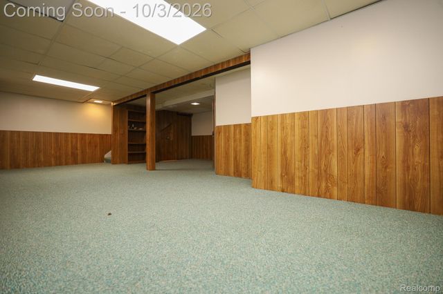 1205 Ennest Boulevard, White Lake Charter Township, MI 48386