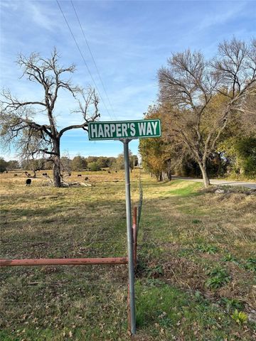 1721 PRARIE GROVE RD, Valley View, TX 76272