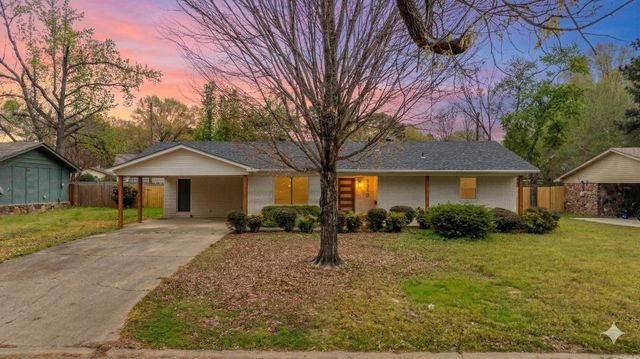 1310 Sunset Drive, Conway, AR 72034