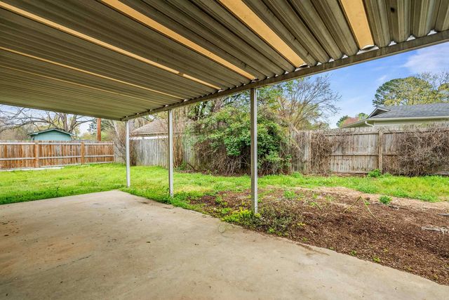 1310 Sunset Drive, Conway, AR 72034
