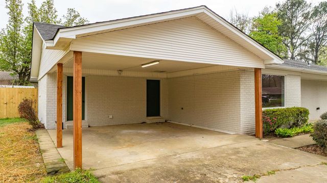 1310 Sunset Drive, Conway, AR 72034