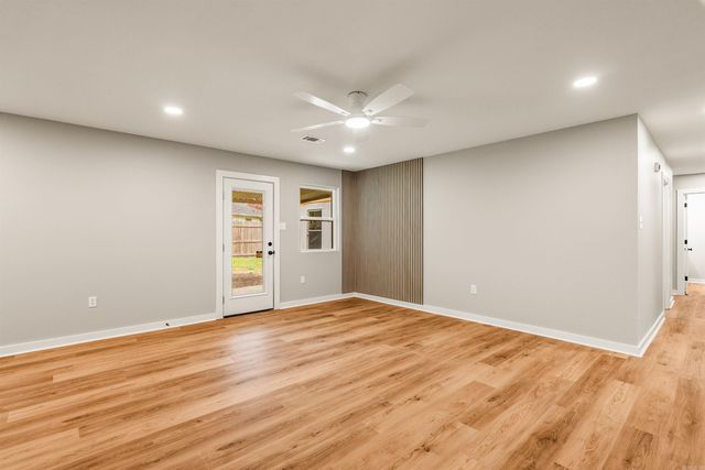 1310 Sunset Drive, Conway, AR 72034