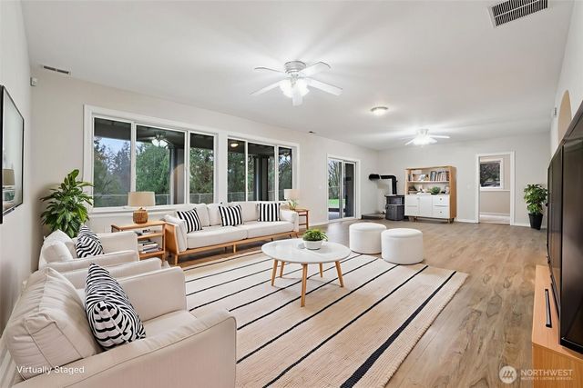 36121 79th Avenue S, Roy, WA 98027