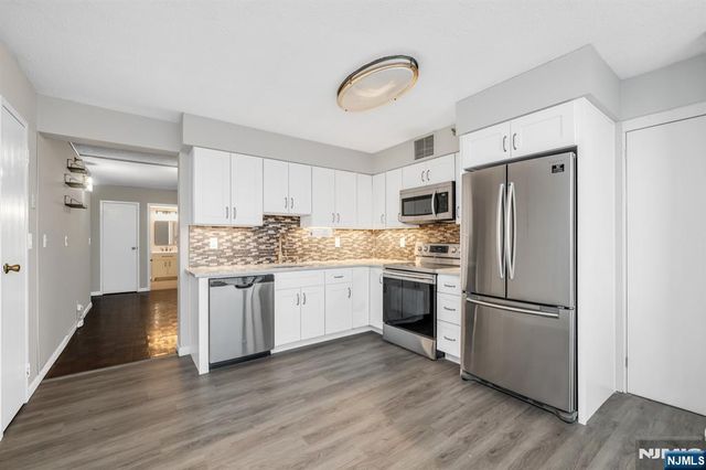 326 Prospect Avenue 8E, Hackensack, NJ 07601