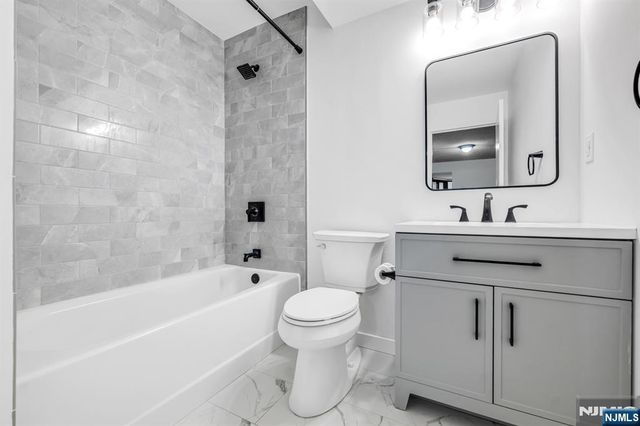 326 Prospect Avenue 8E, Hackensack, NJ 07601