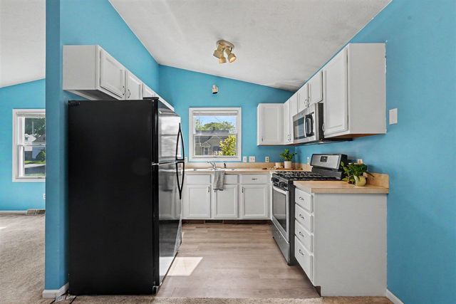 2051 Michael Avenue, Wyoming, MI 49509