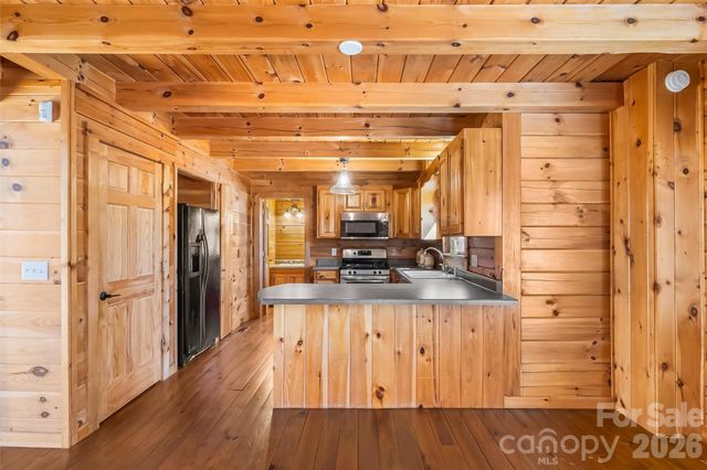 460 Cascades Parkway, Nebo, NC 28761