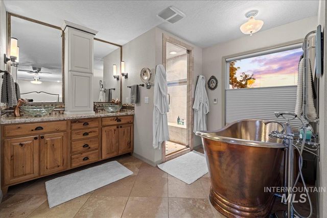 11485 Lewis Ln, Nampa, ID 83686