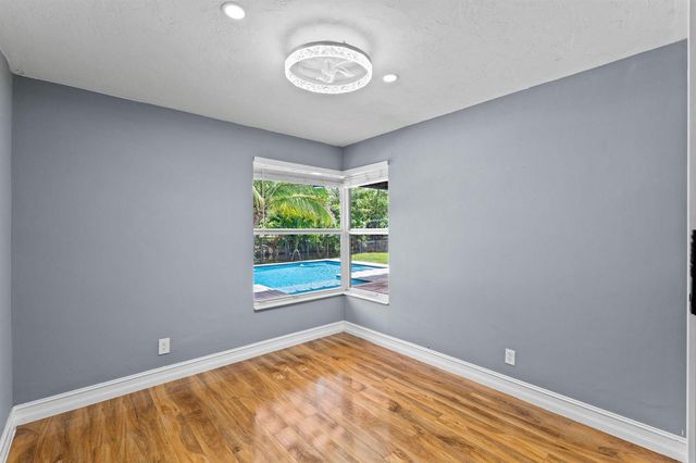 9200 SW 51st Place, Cooper City, FL 33328