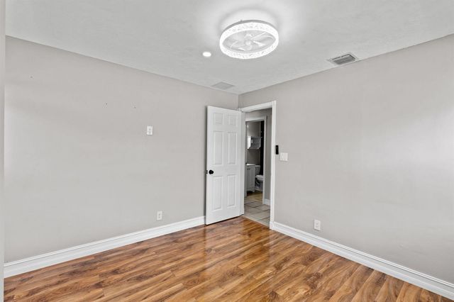 9200 SW 51st Place, Cooper City, FL 33328
