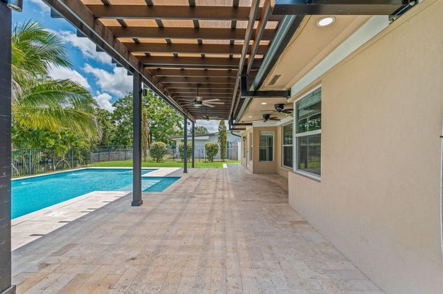 9200 SW 51st Place, Cooper City, FL 33328