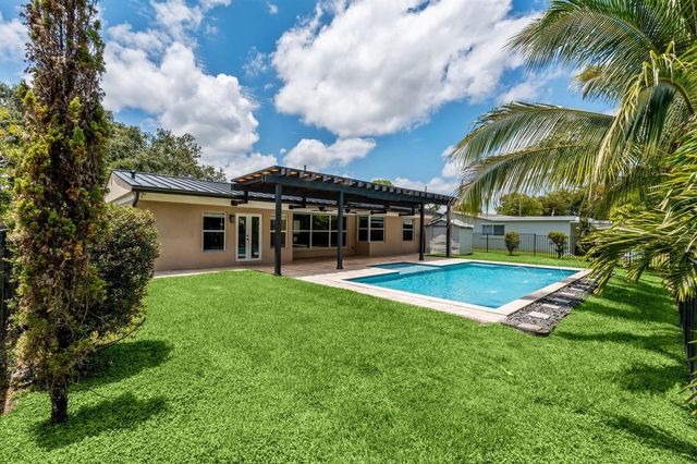 9200 SW 51st Place, Cooper City, FL 33328