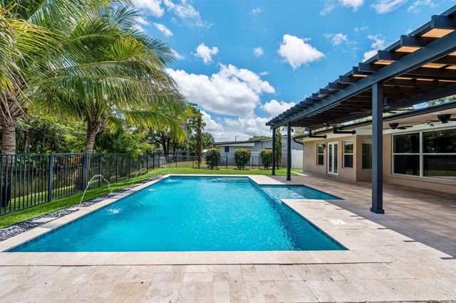 9200 SW 51st Place, Cooper City, FL 33328