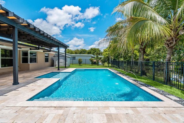 9200 SW 51st Place, Cooper City, FL 33328