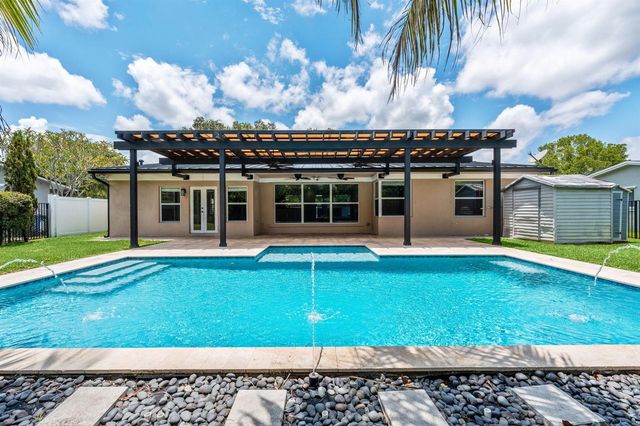 9200 SW 51st Place, Cooper City, FL 33328