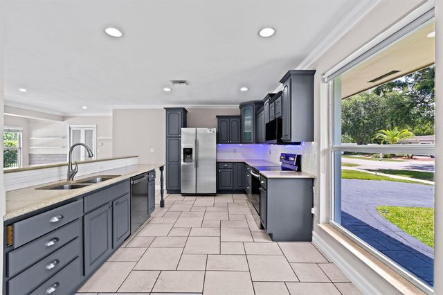 9200 SW 51st Place, Cooper City, FL 33328