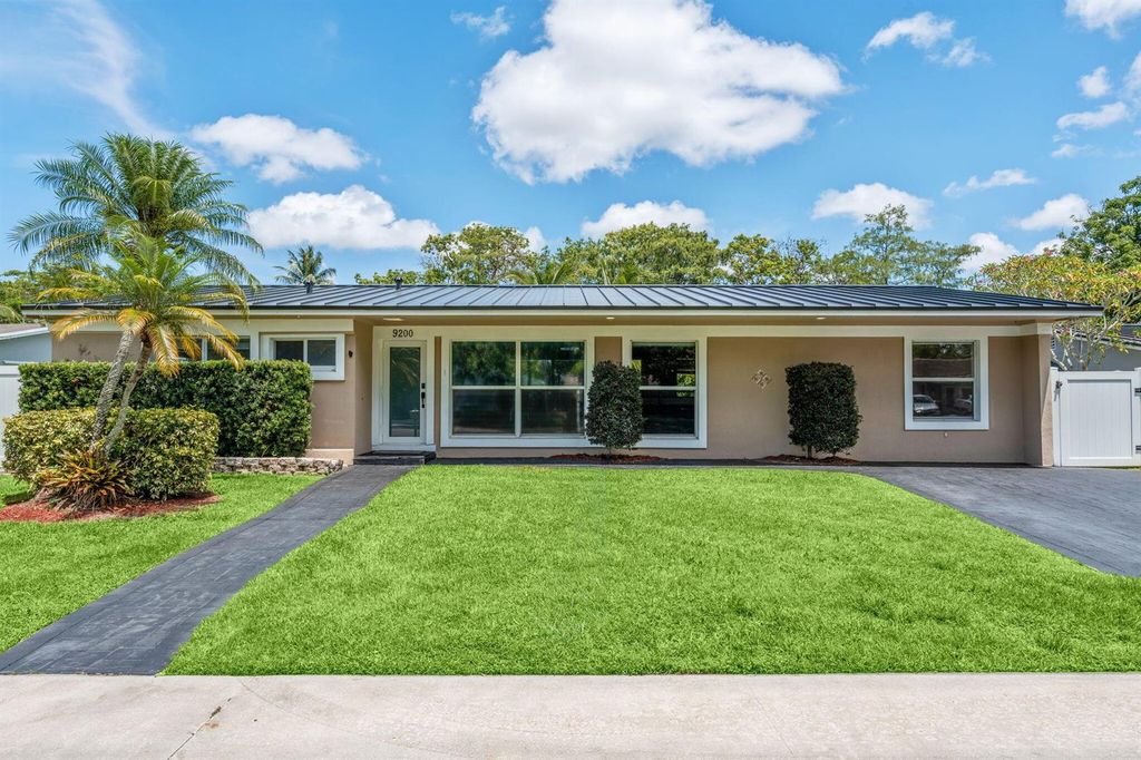 9200 SW 51st Place, Cooper City, FL 33328