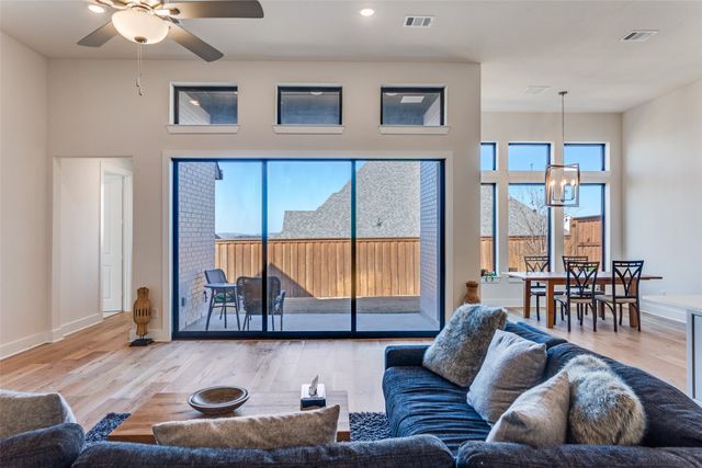 14440 Overlook Park Drive, Fort Worth, TX 76008