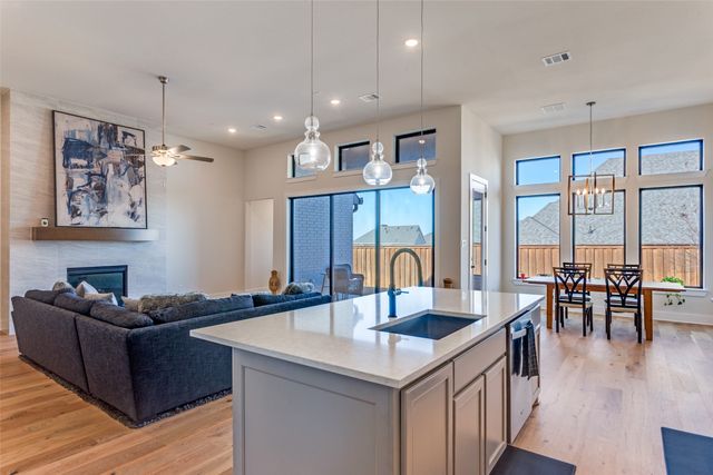 14440 Overlook Park Drive, Fort Worth, TX 76008