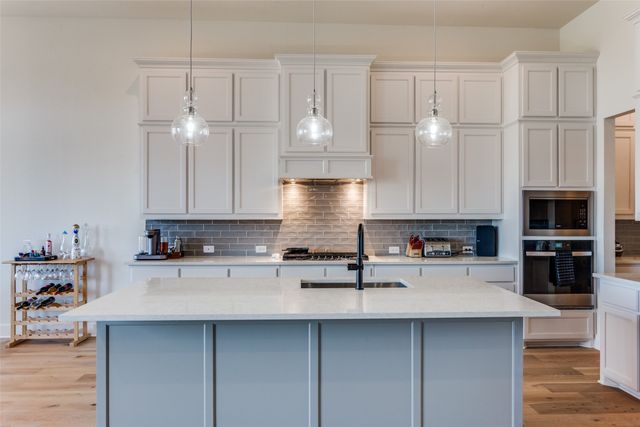 14440 Overlook Park Drive, Fort Worth, TX 76008