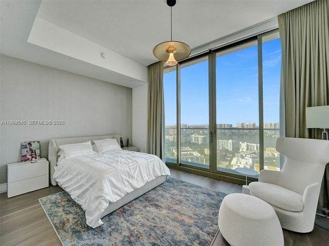17901 COLLINS 2301, Sunny Isles Beach, FL 33160
