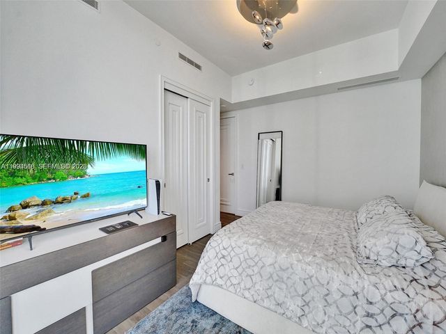 17901 COLLINS 2301, Sunny Isles Beach, FL 33160