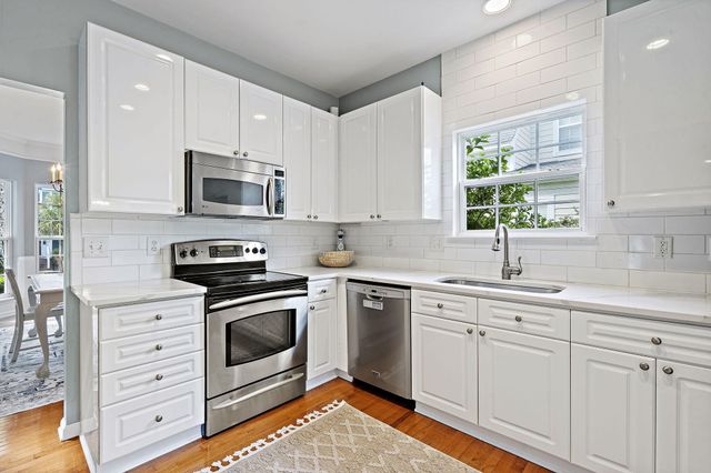 3101 Sonja Way, Mount Pleasant, SC 29466