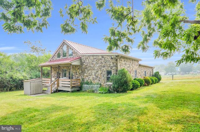 3390 MOUNTAIN RD, Hamburg, PA 19526