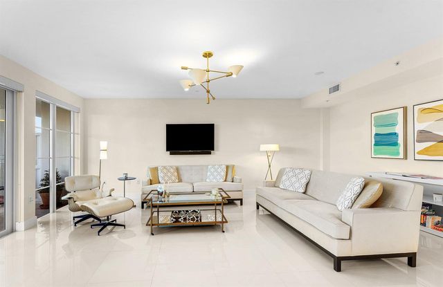 155 S Ocean Avenue 303, Palm Beach Shores, FL 33404