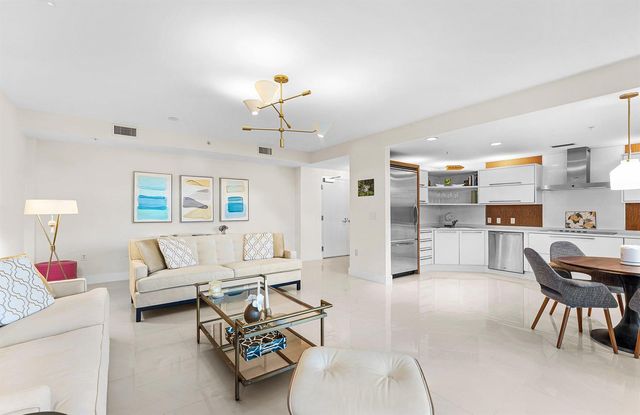 155 S Ocean Avenue 303, Palm Beach Shores, FL 33404