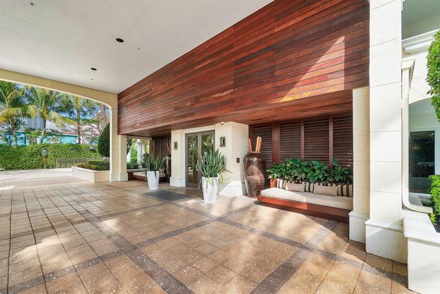 155 S Ocean Avenue 303, Palm Beach Shores, FL 33404