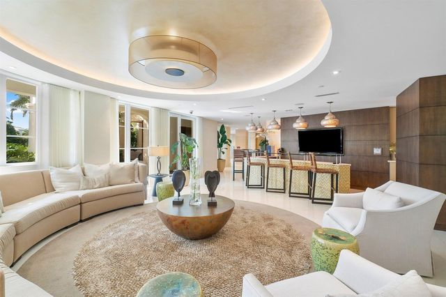 155 S Ocean Avenue 303, Palm Beach Shores, FL 33404