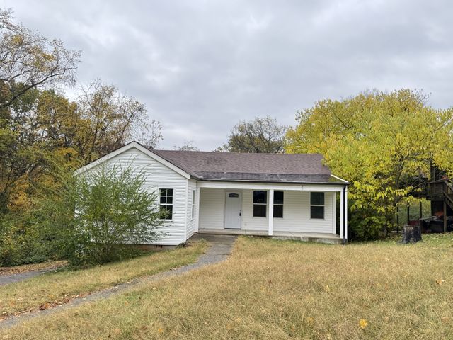 173 Inglewood Dr, Clarksville, TN 37040