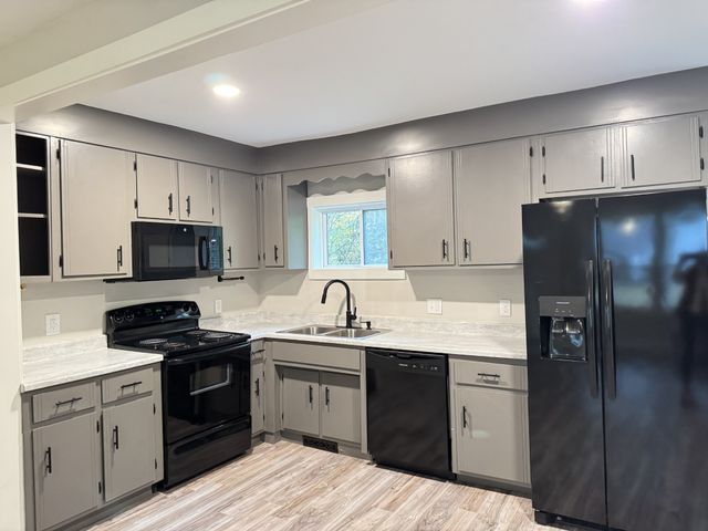 173 Inglewood Dr, Clarksville, TN 37040